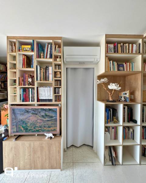 Bibliothèque / meuble TV sur mesure avec portes miroirs à Aix en Provence