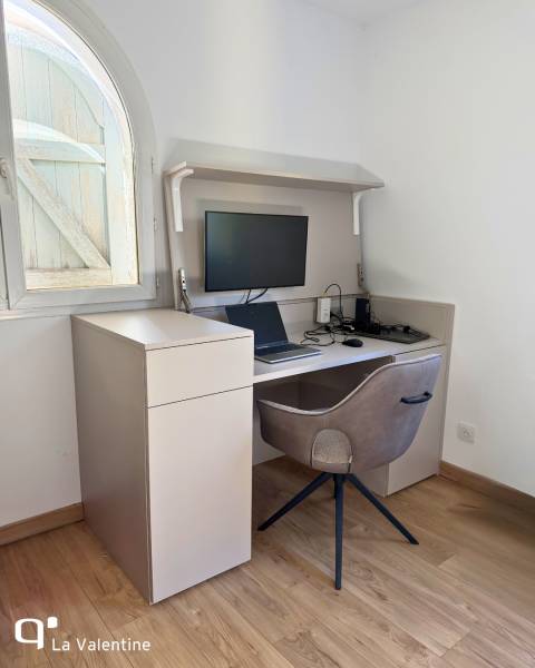 Bureau pour télétravail relevable sur mesure à Ceyreste